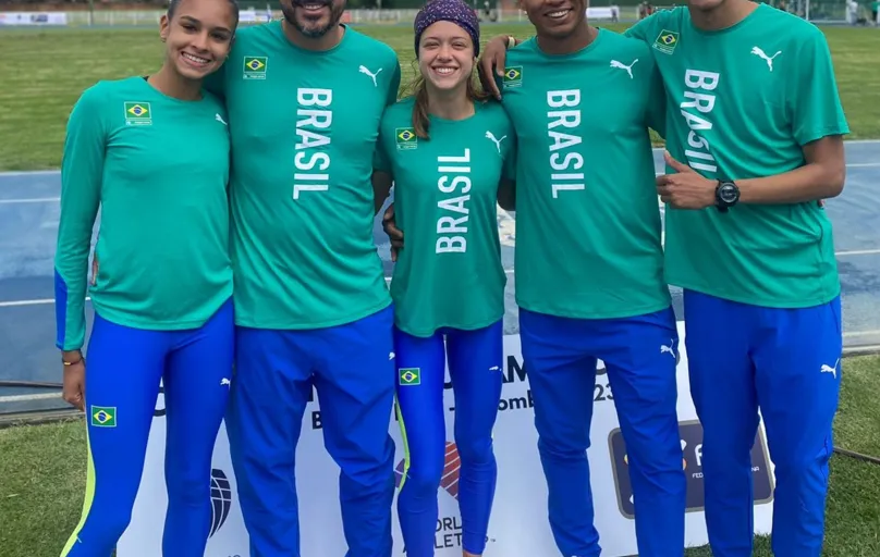 Quinteto londrinense em ação no título da seleção brasileira no Campeonato Sul-Americano Sub-20: Julia, Raphael, Gabriela, Cristiano e Elias