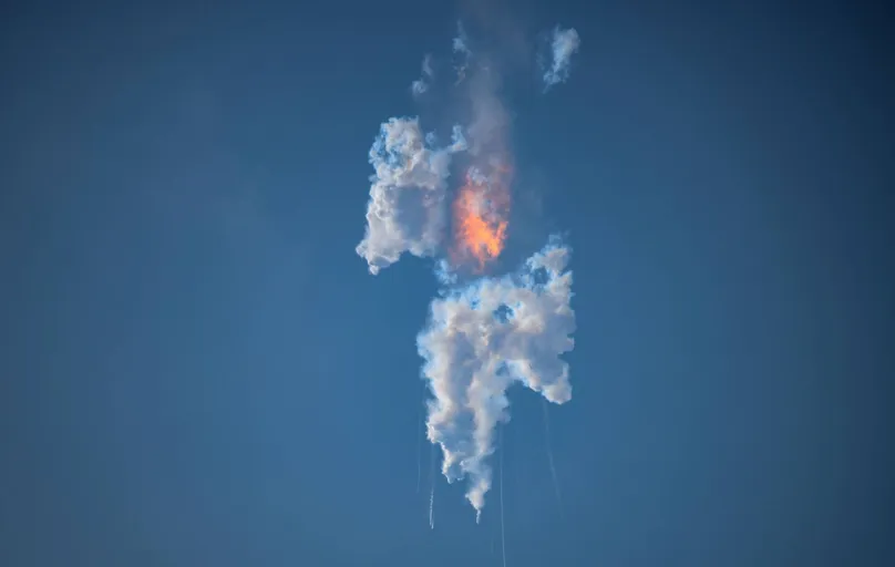 The SpaceX Starship explodes after launch for a flight test from Starbase in Boca Chica, Texas, on April 20, 2023. - The rocket successfully blasted off at 8:33 am Central Time (1333 GMT). The Starship capsule had been scheduled to separate from the first-stage rocket booster three minutes into the flight but separation failed to occur and the rocket blew up. (Photo by Patrick T. Fallon / AFP)