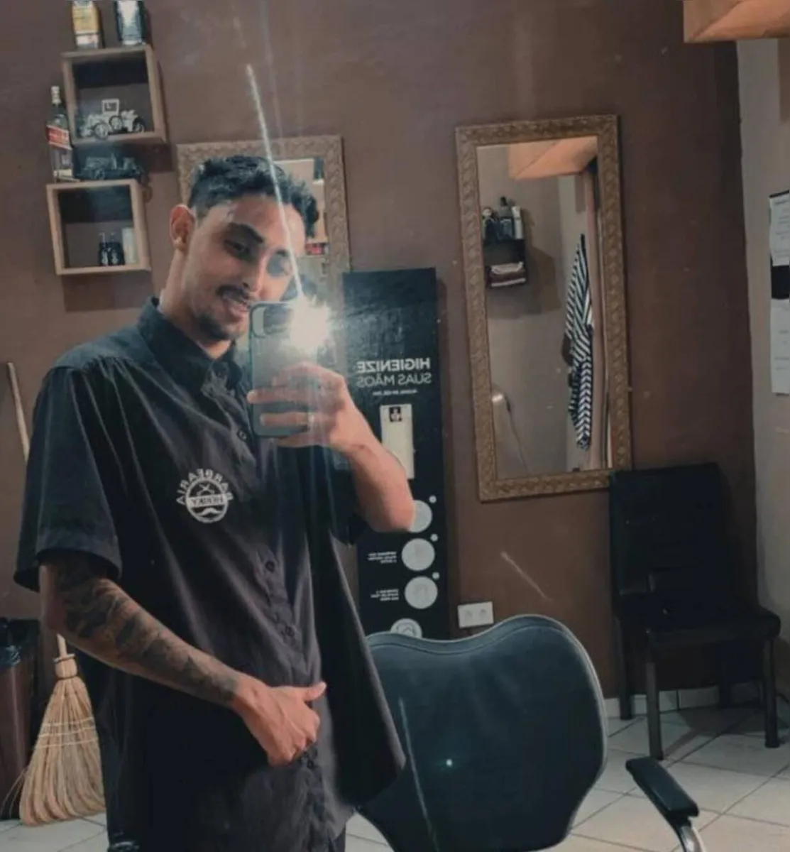 Nycolas morava com a mãe na zona leste de Londrina: sonhava em ter barbearia