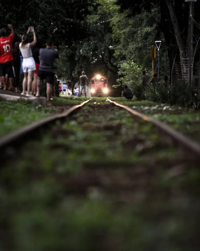 Imagem ilustrativa da imagem A passagem do último trem e a saudade anunciada