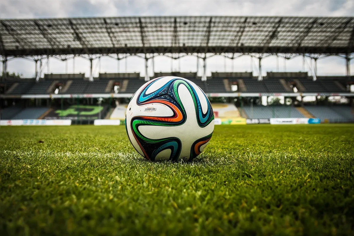 Imagem ilustrativa da imagem Alef Manga, ex-Coritiba, recebe punição da FIFA por envolvimento em esquema de apostas