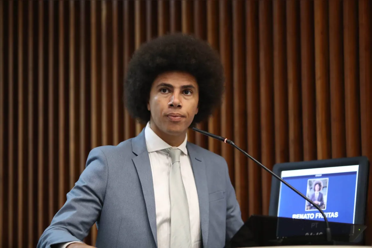 Punido com advertência por chamar Ademar Traino de "corrupto", Renato Freitas cobrou os demais parlamentares a se posicionarem: "Vocês não estão incomodados, então a corrupção não é exceção,  não é excrescência a ser extirpada nesta Casa. Pelo contrário, é a essência de um comportamento"