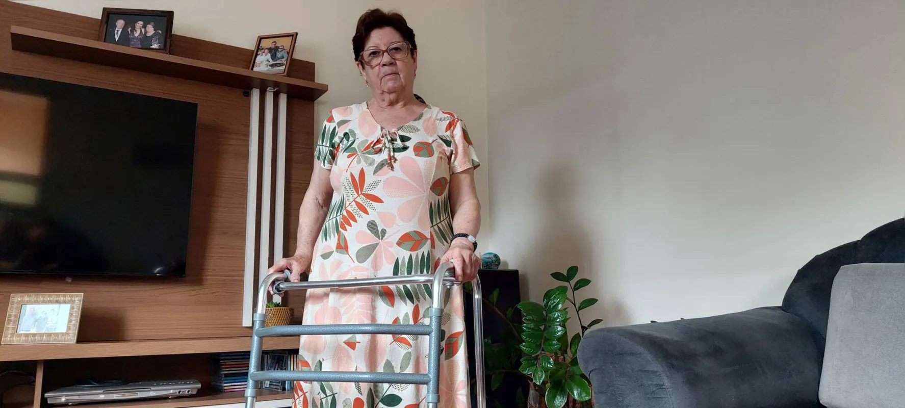 “Deu tudo certo e as dores que eu tinha passaram e também corrigiu a deformação da perna.", conta Aparecida Martinez