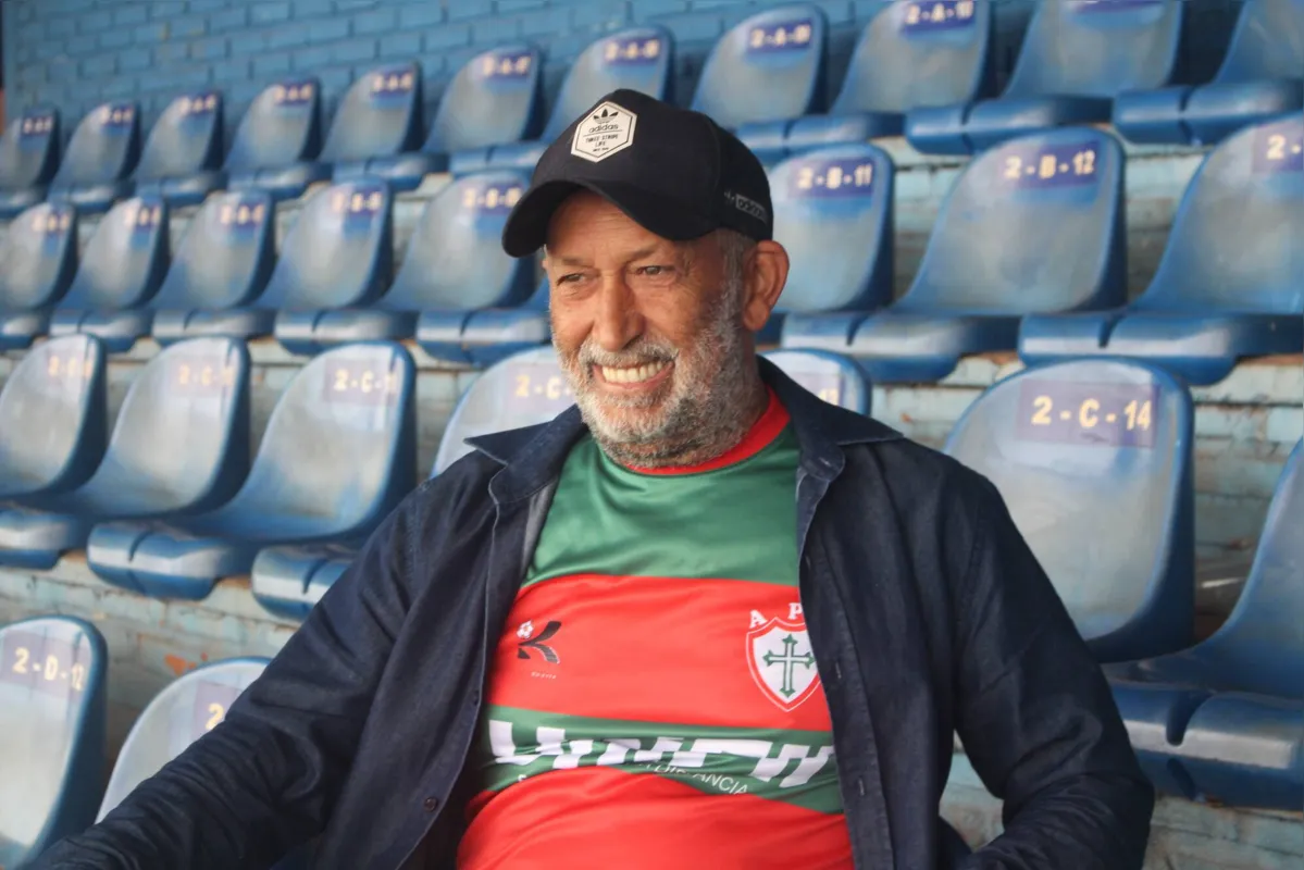 Genésio Aparecido da Silva, 60, foi prestigiar o jogador Mateus, seu vizinho: "É uma boa vitrine para esses jogadores"