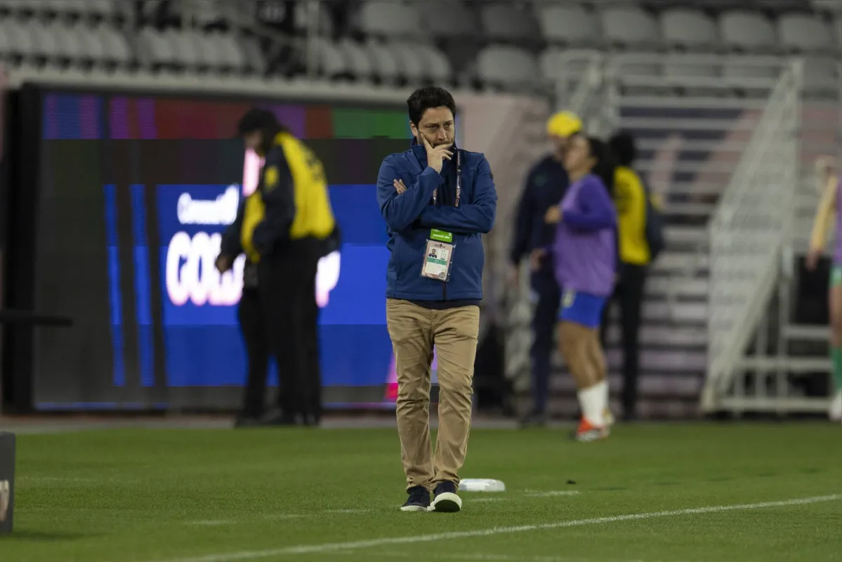 "A seleção brasileira precisa voltar a ser protagonista mundial, esse é o nosso objetivo", afirmou Arthur Elias