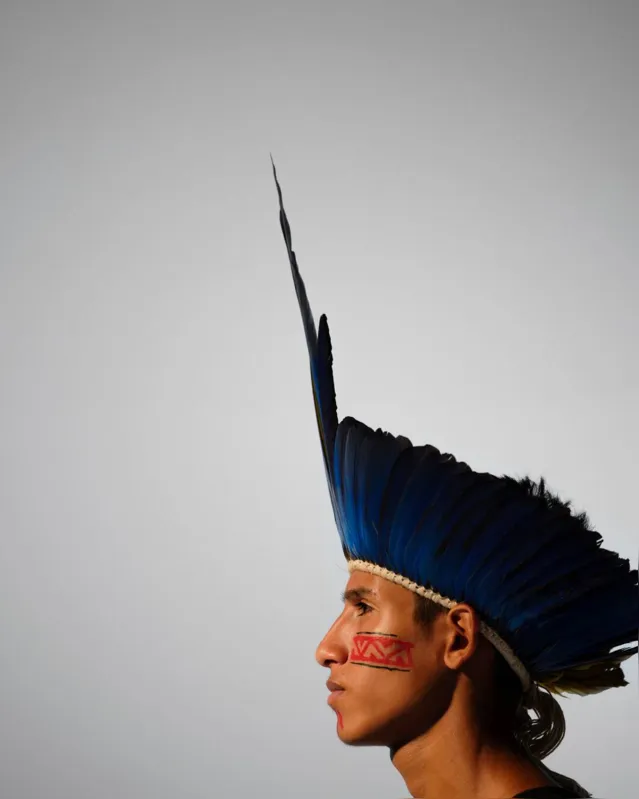 Owerá: artista teve grande repercussão na imprensa internacional ao hastear uma faixa pela demarcação das terras indígenas na abertura da Copa de 2014