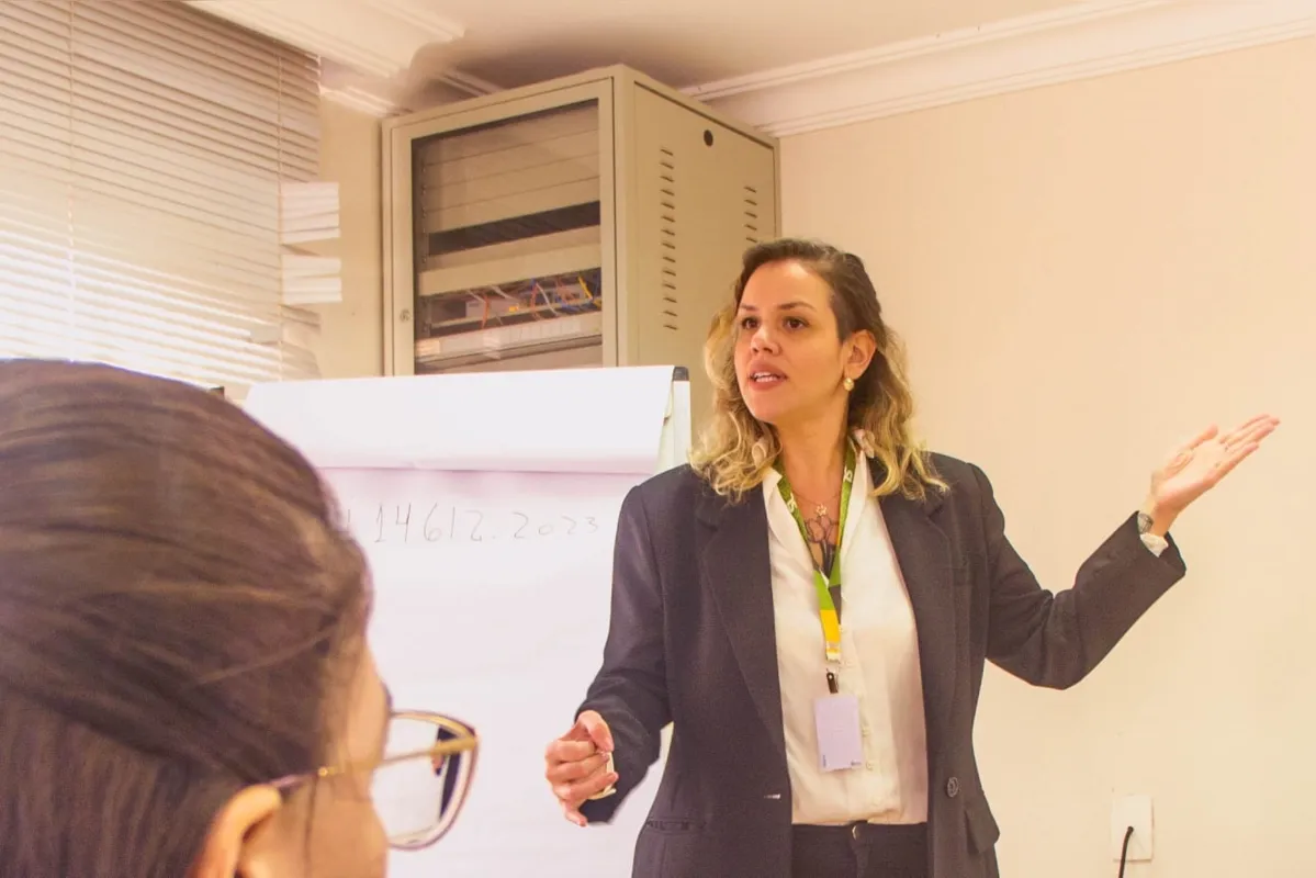 Marina Stuchi dá cursos e palestras nas empresas: "É importante aprendermos a nomear as coisas. Muitas pessoas sofrem assédio no trabalho, mas não sabem nomear"
