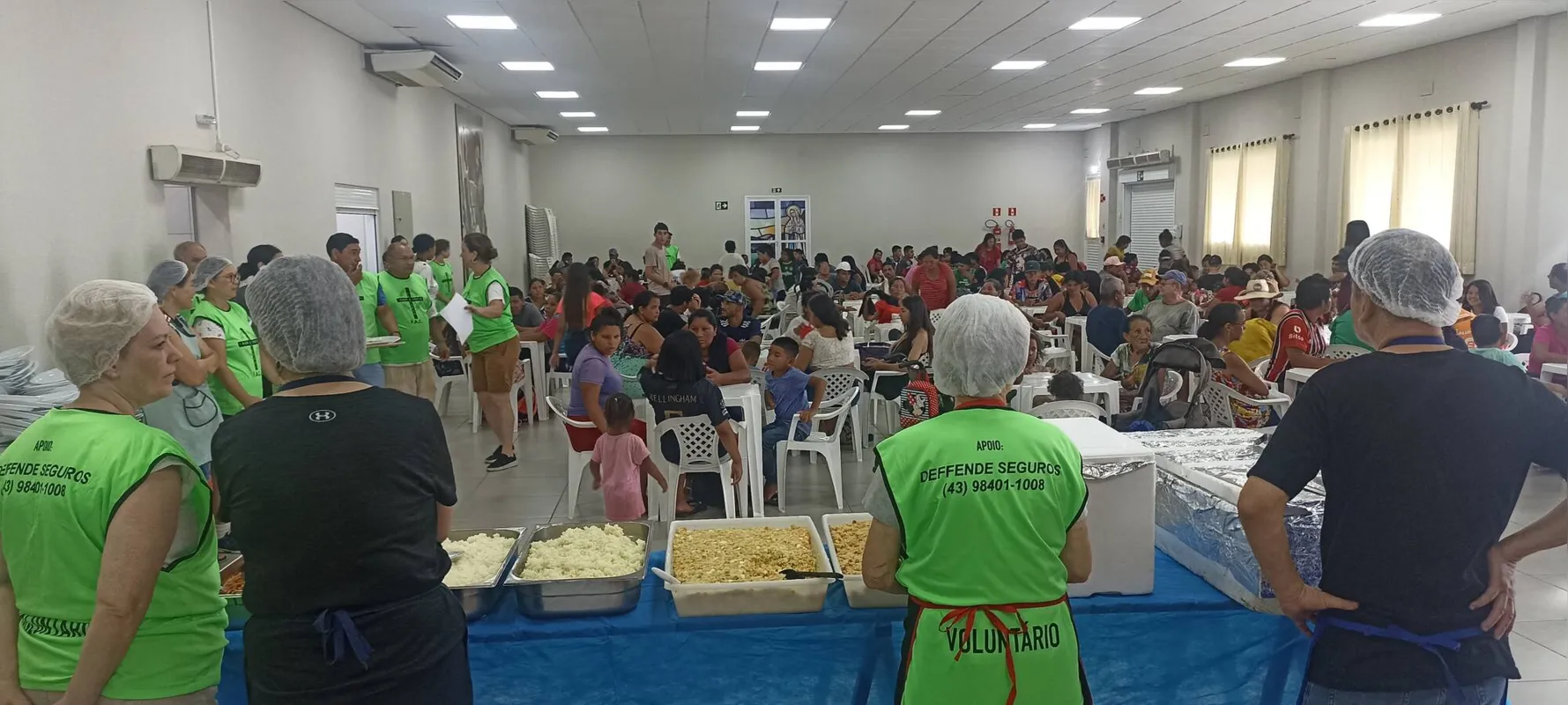 Imagem ilustrativa da imagem Atos de partilha celebram o Natal em Londrina