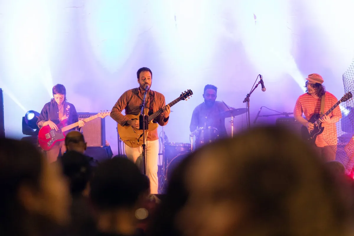 Água Doce: banda londrinense traz para a música brasileira os estilos R&B e soul music