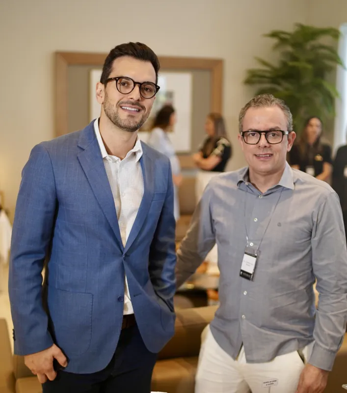 Dr. Rafael Reston e Dr. Christian Macedo