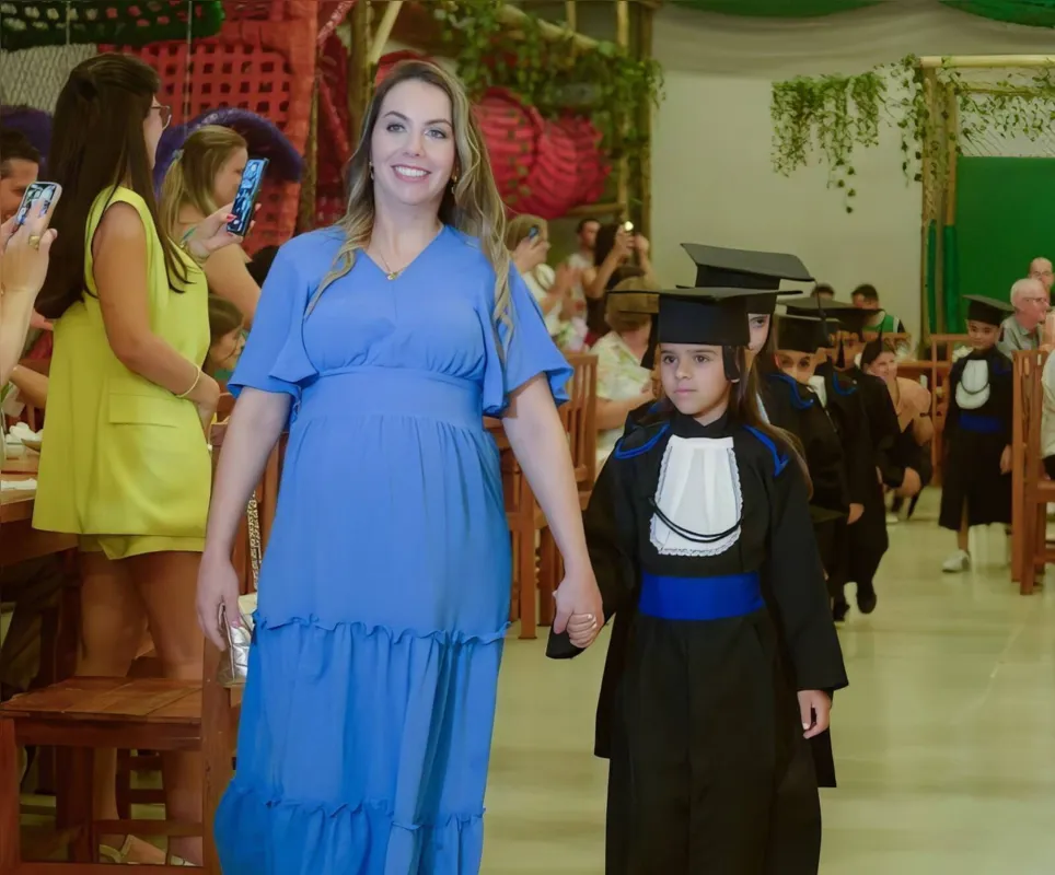 Professora Micheli Pedro e aluna Alice Silva Dias