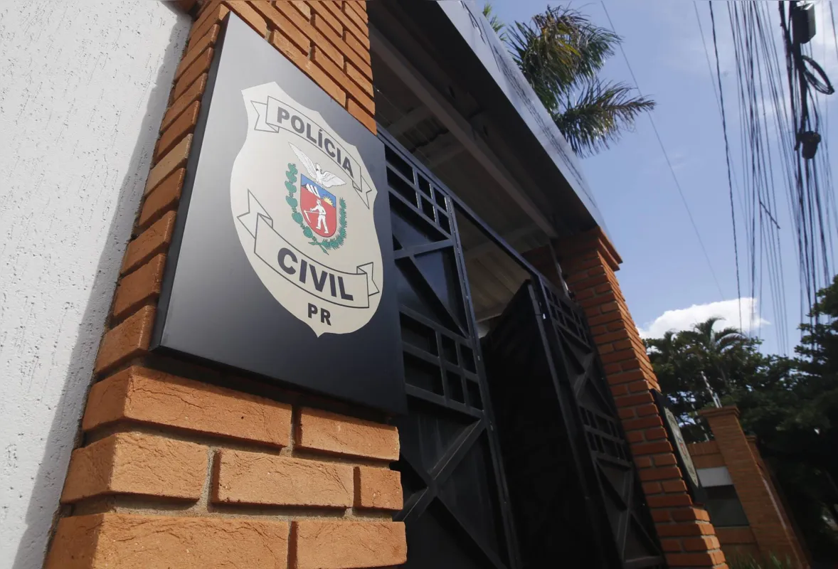 Imagem ilustrativa da imagem Clientes que compraram celulares denunciam loja de Londrina por não cumprir com a entrega