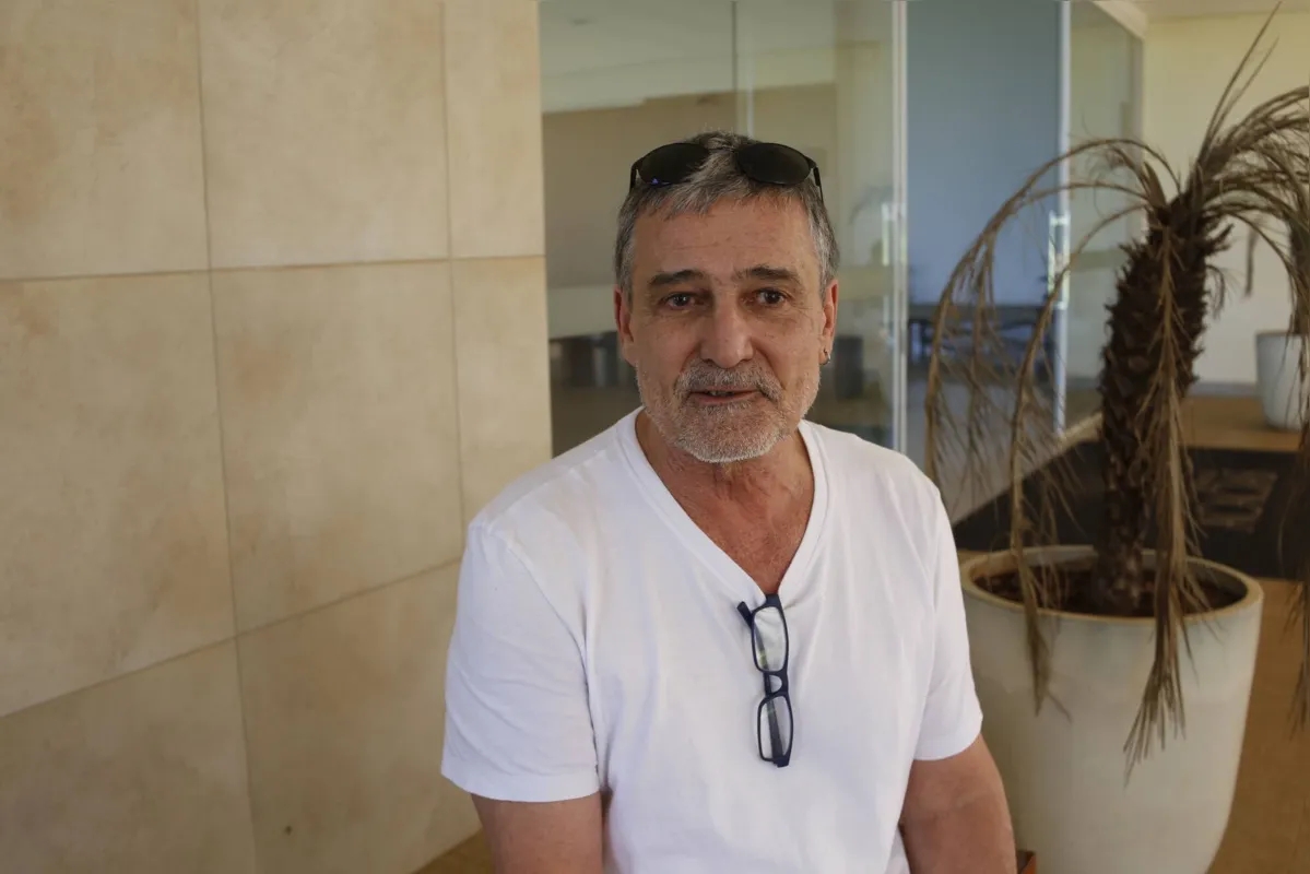 Fernando Jacon veio da Europa para o velório da mãe:"Trago dela a compreensão de entender  o teatro, a cultura, arte e importância disso na vida das pessoas"