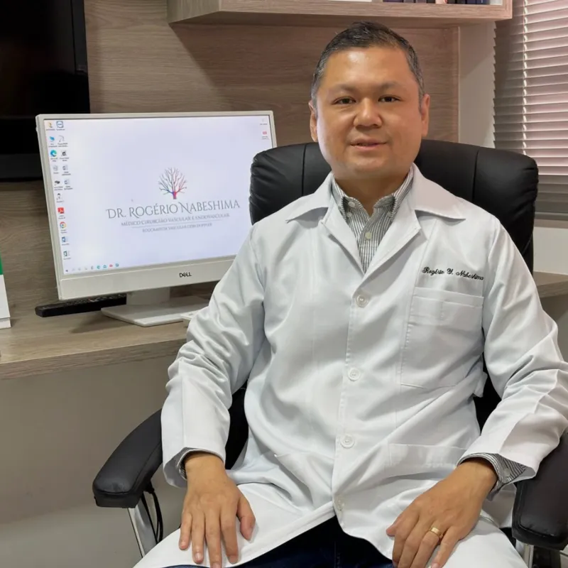 Rogério Nabeshima, médico vascular:  “Em alguns casos, é indicado o uso de anticoagulante e de meias de compressão, o que deve ser feito somente por médicos"