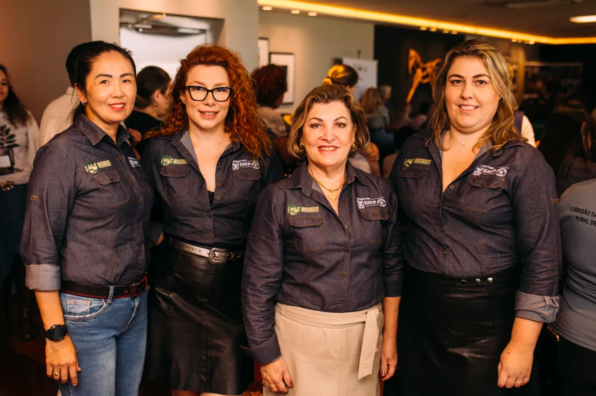 Mirian Song, Barbara Frederico, Mara Kalinowski e Luciany Bodnar