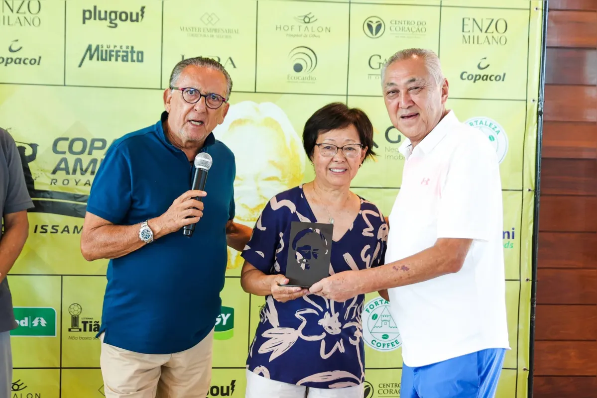 Galvão Bueno, Miltes Onishi e o amigão do homenageado, Luiz Carlos Miguita