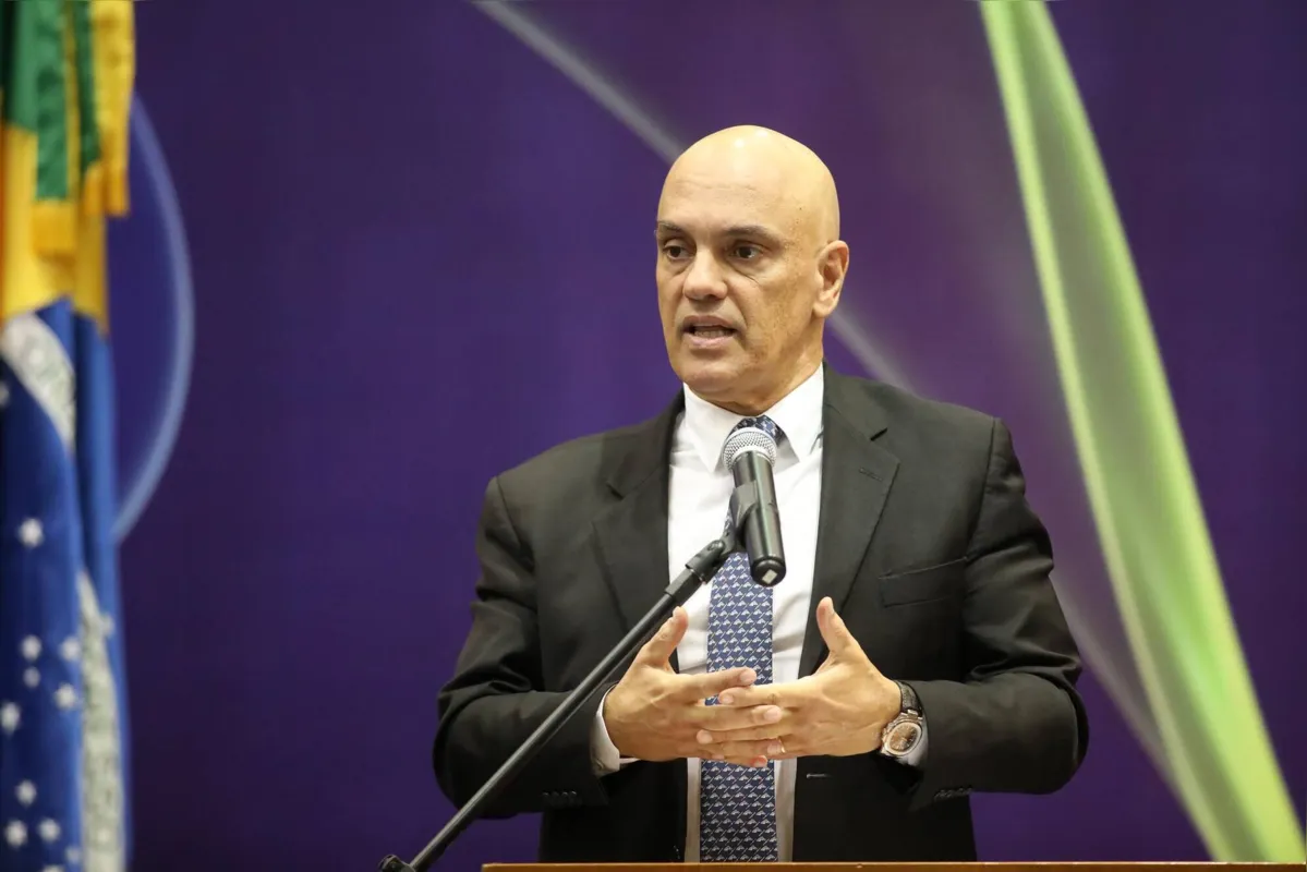 A tese de responsabilização judicial de empresas jornalísticas por entrevistas no caso de publicação que impute de forma falsa crime a terceiros foi elaborada pelo ministro Alexandre de Moraes