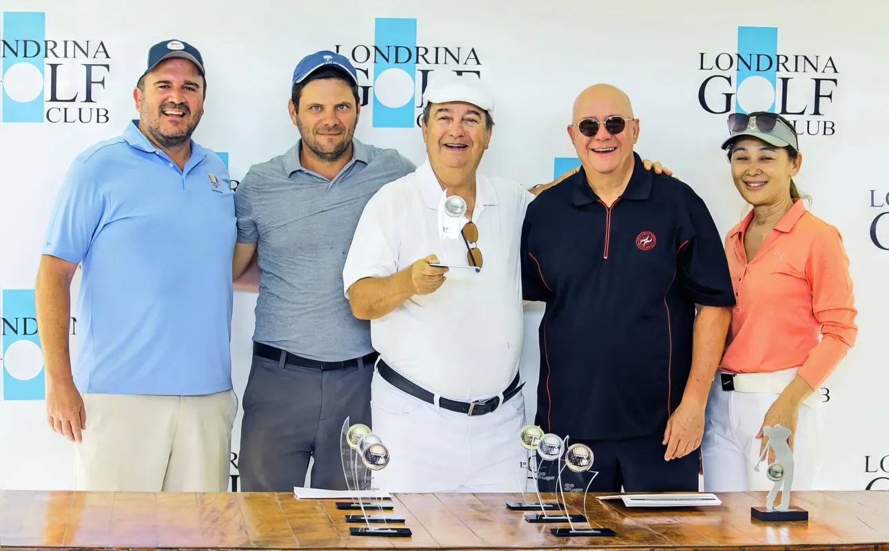 Fabio Marin, Rodolfo Funati , João Viotto Neto, o anfitrião Clovis Bohrer e Alice Ito