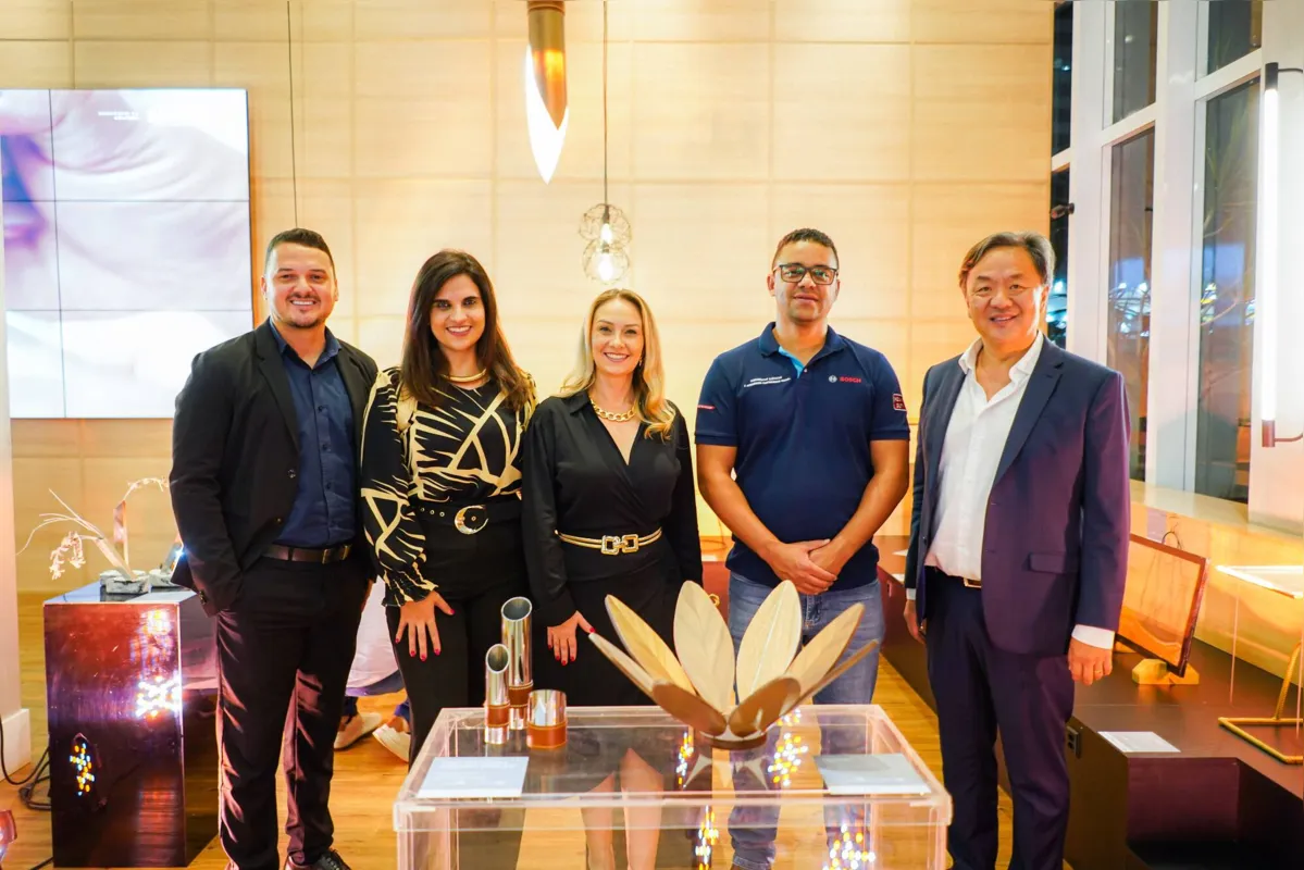Elder de Freitas Bortoletto, Suelen Lopes, Carla Sonoda, Rhoberval Lopes e Leonardo Yoshii