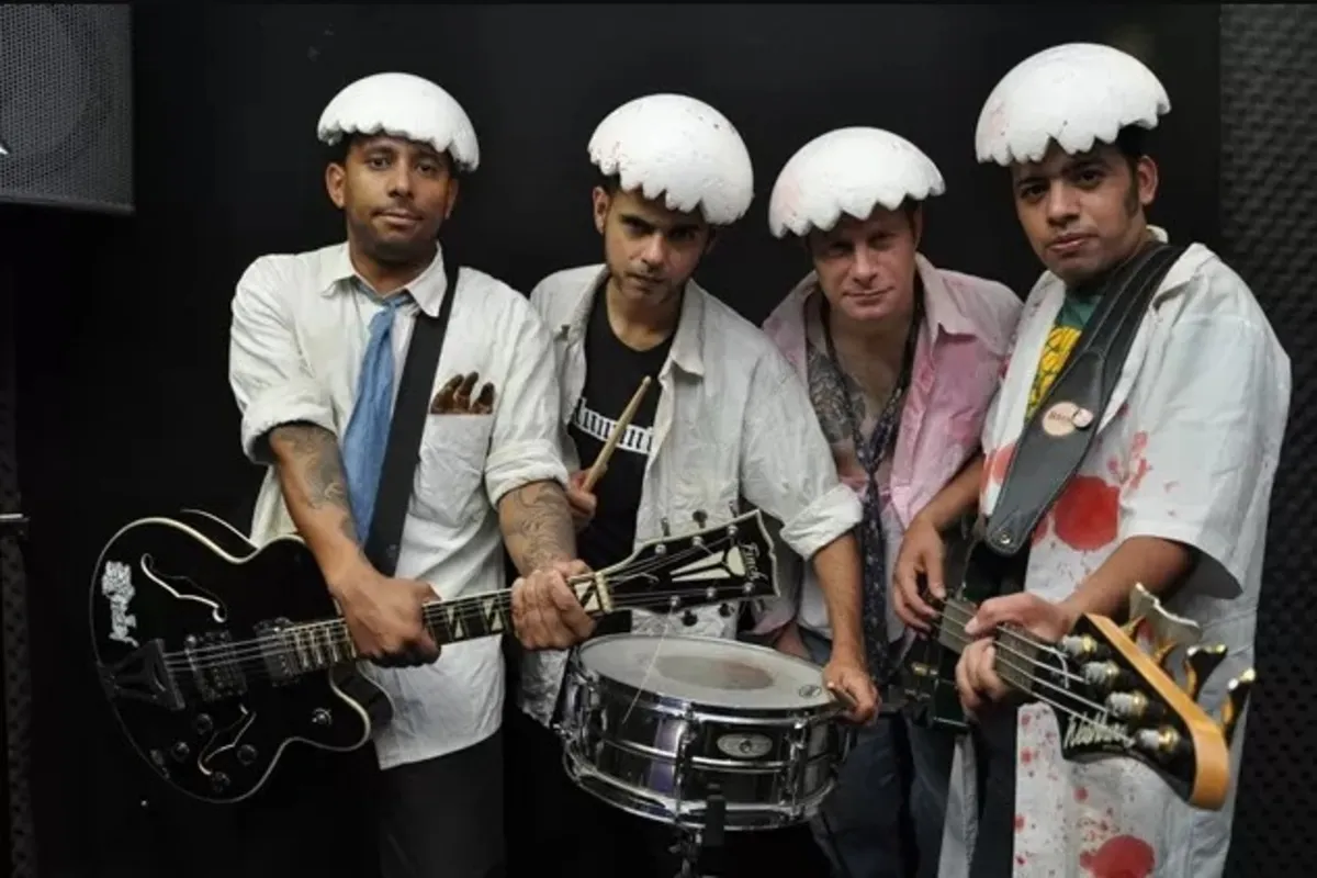 Ovos Presley: quarteto curitibano de psychobilly, fusão do punk rock e o rockabilly
