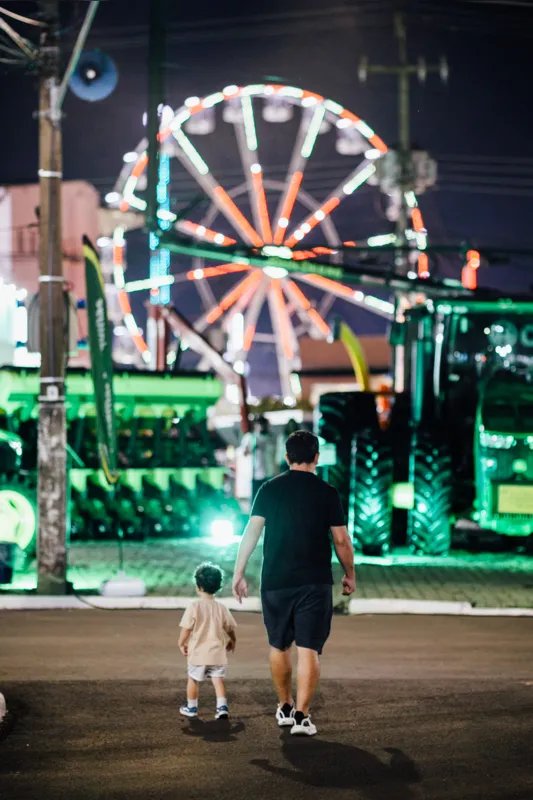 PARQUE NOTURNO
