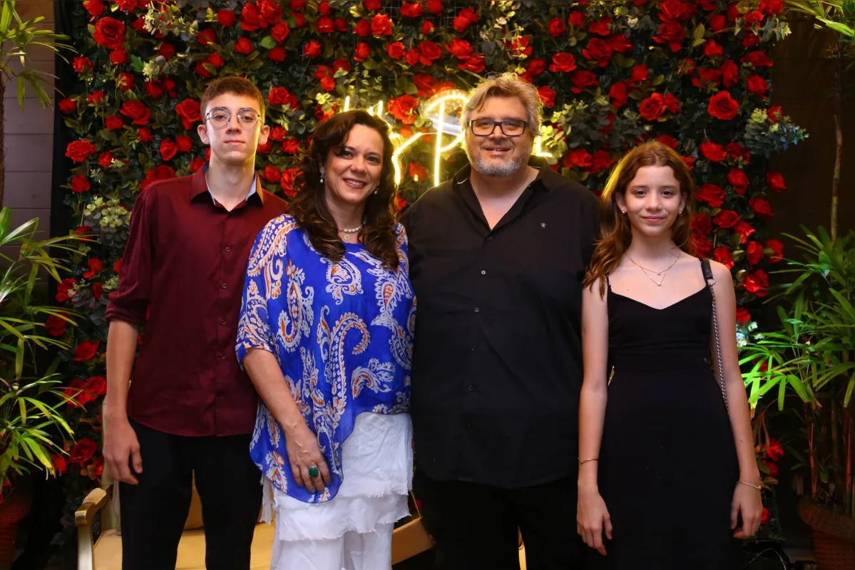 Adriana e André Cunha com os filhos Luiz Francisco e Maria Fernanda