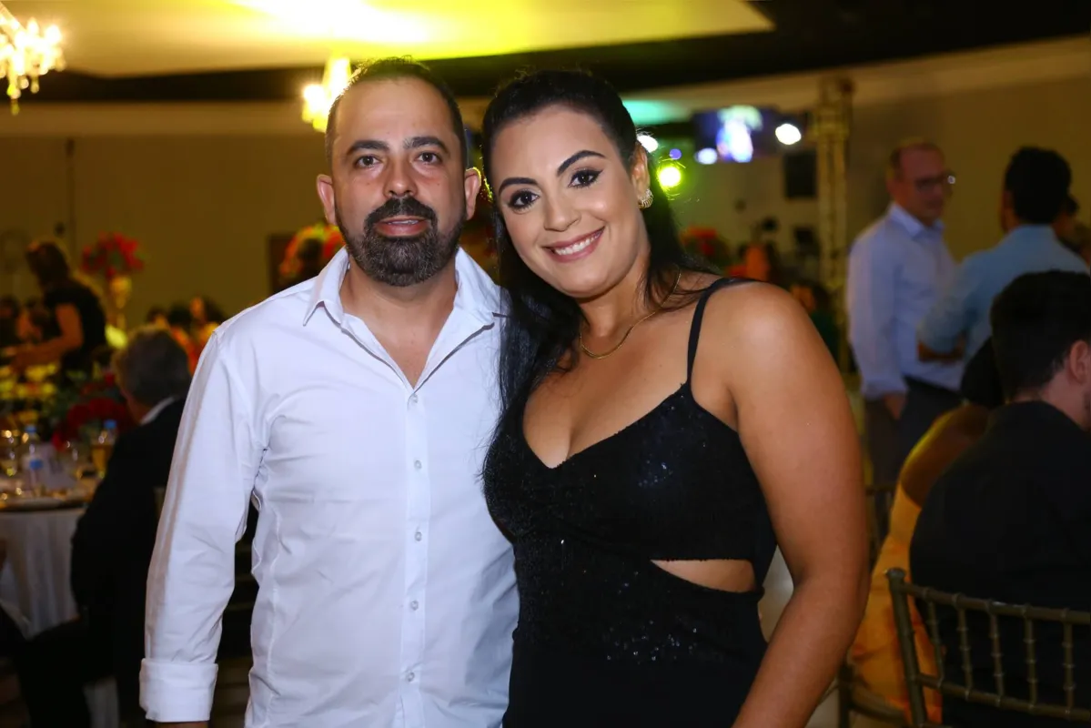 Flaviane Rodrigues e Alan César Joaquim