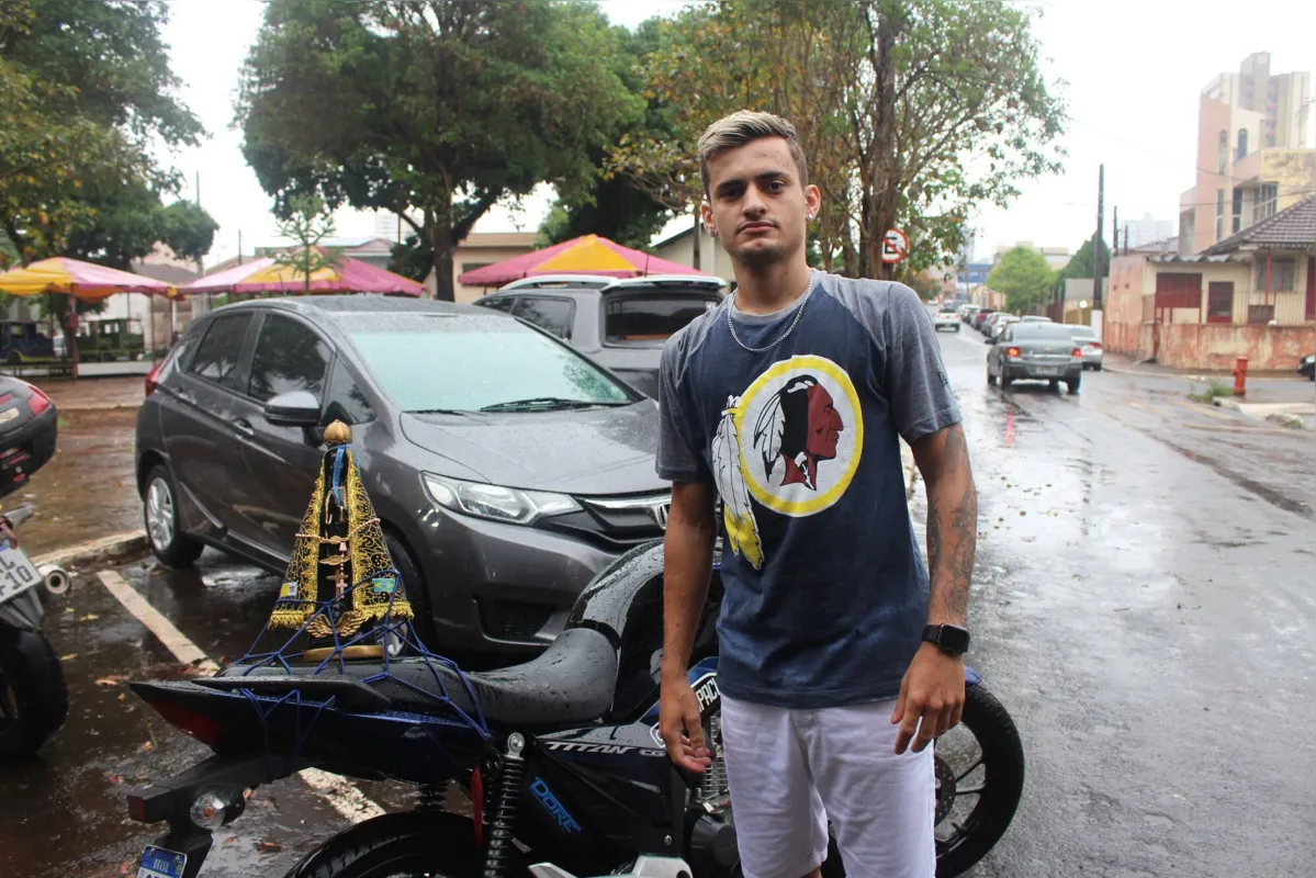 Vítima de um acidente de trânsito, Luiz Ricardo Capaci participou da bênção e agradeceu à Nossa Senhora Aparecida