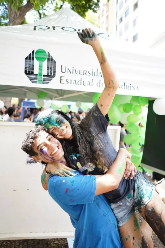 Imagem ilustrativa da imagem Folha Vestiba Fest 2024, um sucesso!