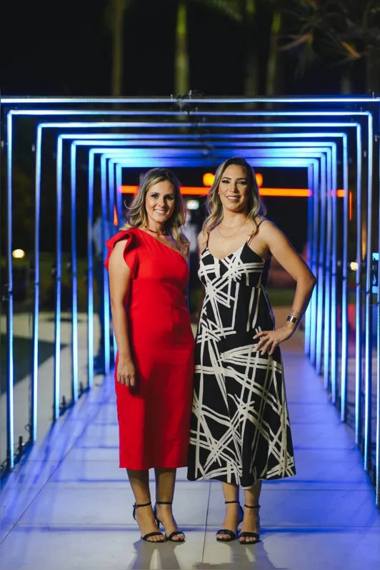 Gabriela Esteves e Marcia Oliveira