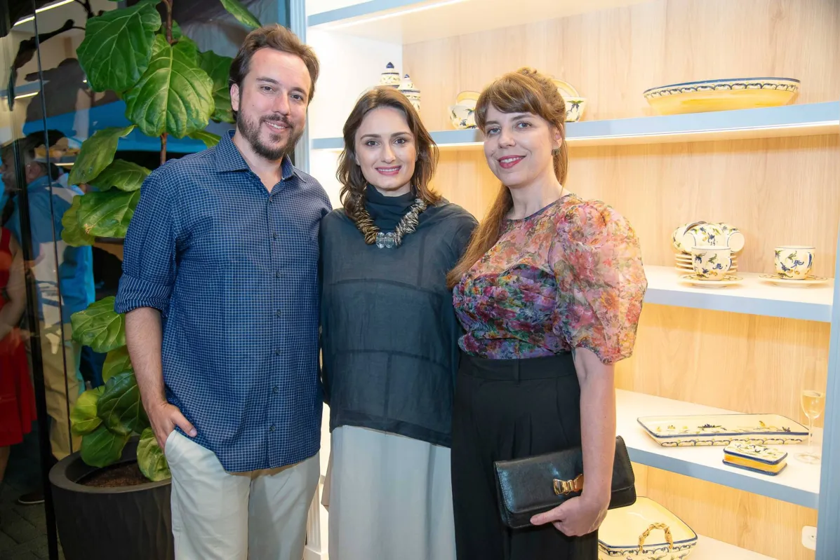 O anfitrião Diego Pancier com as arquitetas Camila Forbeck e Ana Brunetto