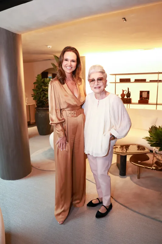 Juliana com a diva da moda brasileira, Costanza Pascolato