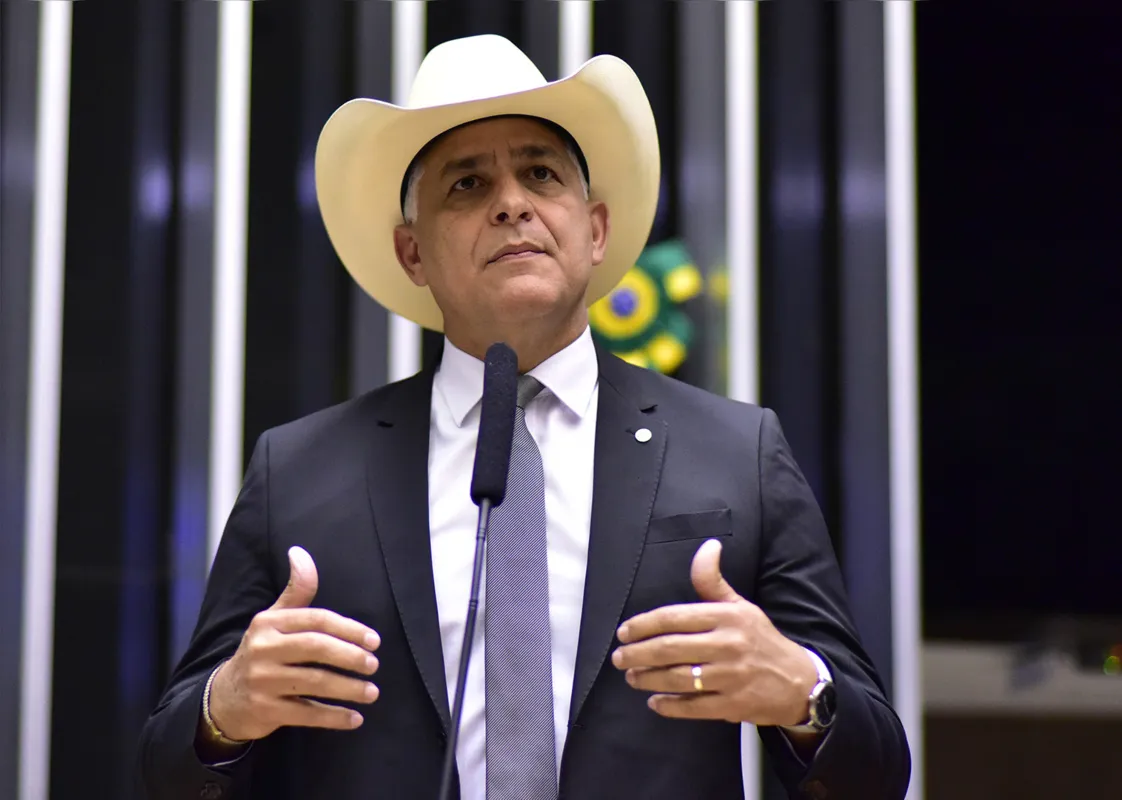 Marco Brasil (PP) afirma ter mais de 105 projetos protocolados  em diversas áreas, como o que limita o peso do saco de cimento