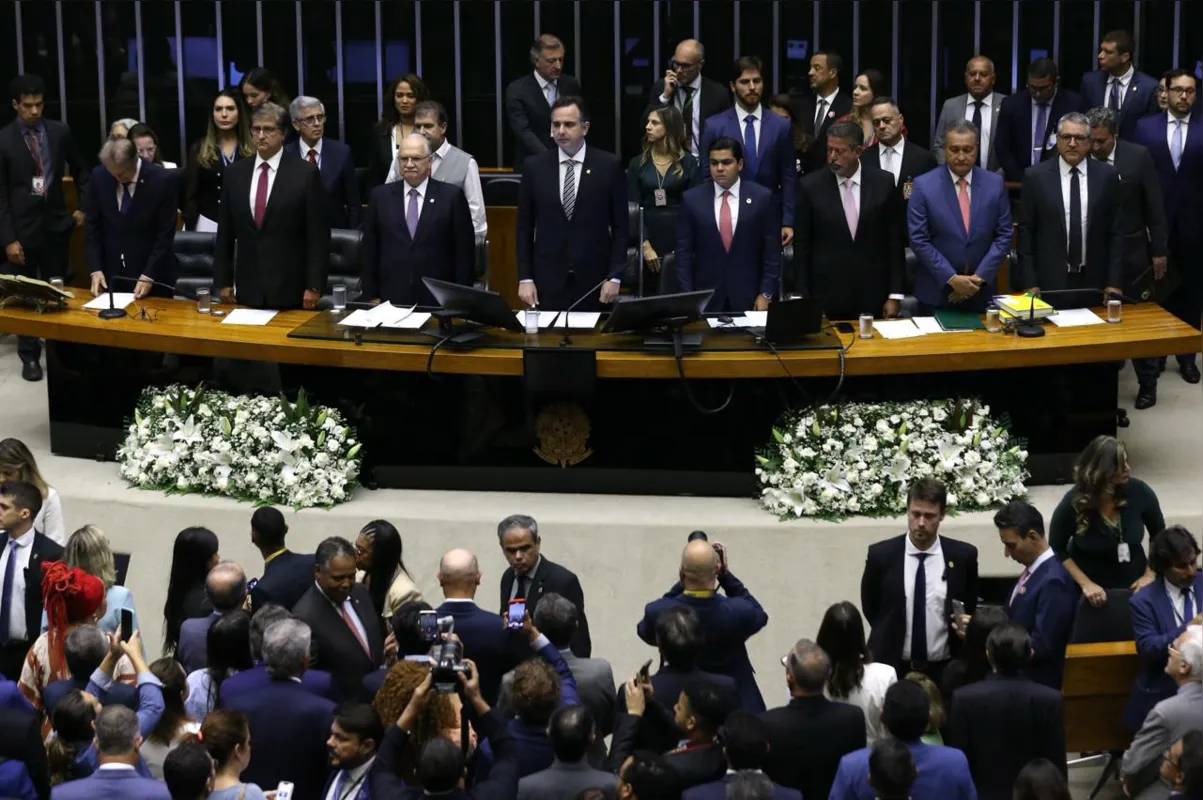 Sessão do Congresso Nacional para a abertura do ano legislativo: presidente Lula não compareceu e enviou uma mensagem