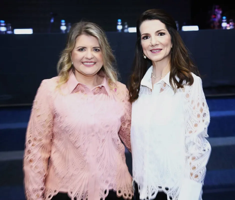 Orientadora e Coordenadora do Ensino Fundamental I, Camila Bilha Palla de Araújo e Marcia Regina de Aquino Ilario.