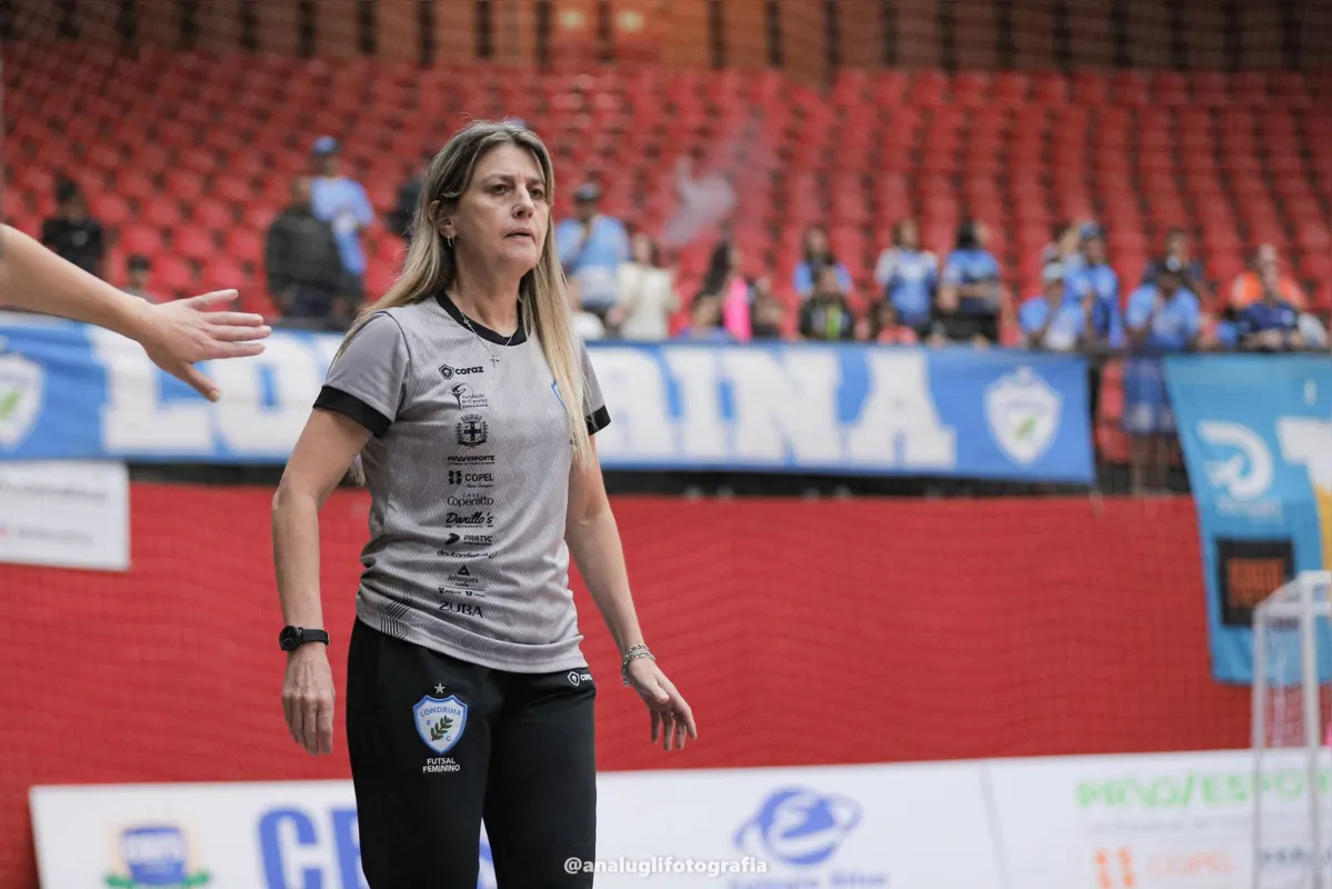 A técnico Jayne Borim diz que fator casa pode ser diferencial para a equipe chegar à semifinal da LFF
