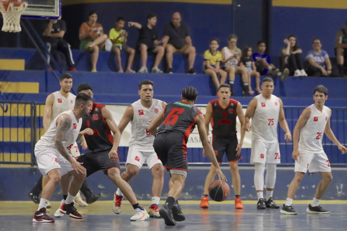 Londrina e Ponta Grossa se enfrentaram duas vezes na primeira fase do Estadual e o time londrinense venceu os dois confrontos