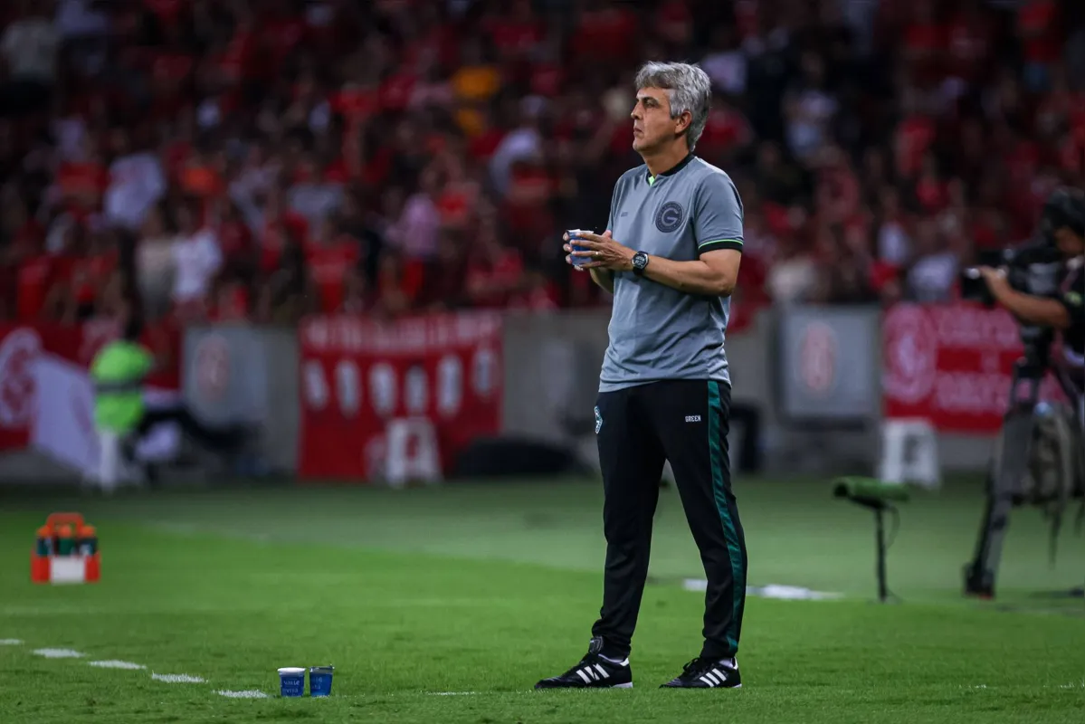 Emerson Ávila esteve no Goiás onde trabalhou como auxiliar e técnico interino: treinador é a primeira contratação dos novos gestores do LEC