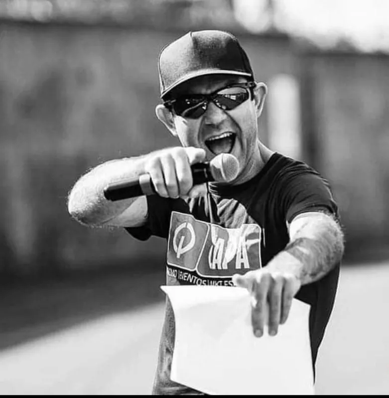 Adriano Lúcio Huhn, o Geleia, também era narrador das corridas de rua