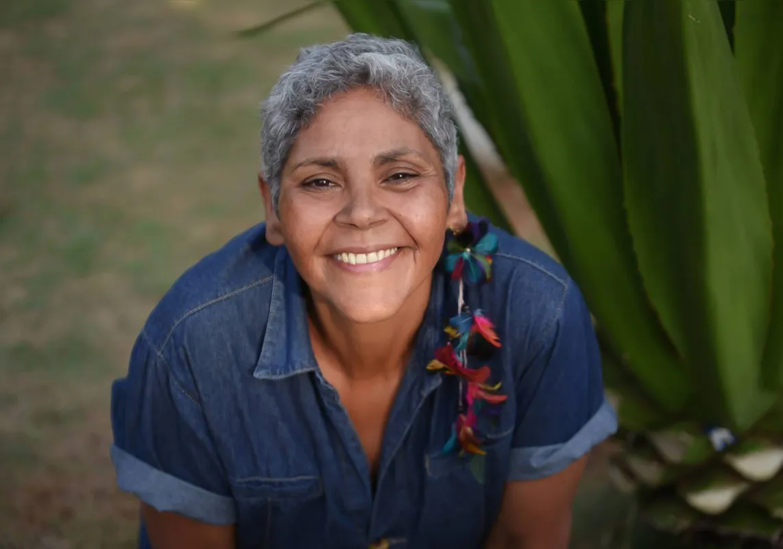 A atriz e narradora Edna Aguiar também participa da festa contando histórias