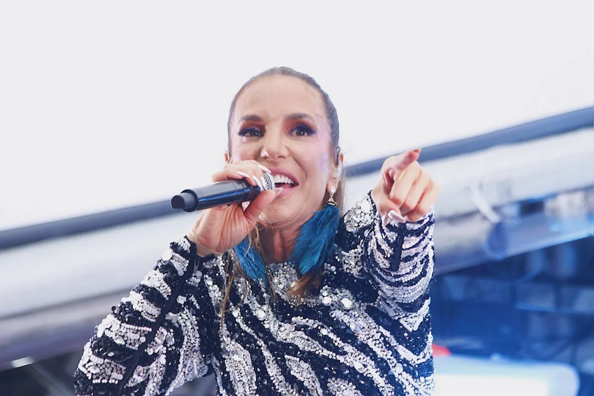 Ivete Sangalo: a rainha do axé mandou avisar que trará a turnê "A Festa" no dia 9 de novembro, ao Estádio do Café