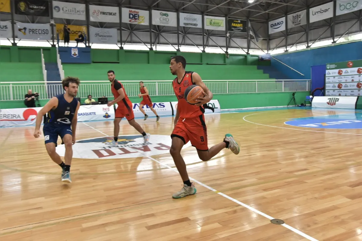 Imagem ilustrativa da imagem Londrina termina em quarto no Paranaense de basquete