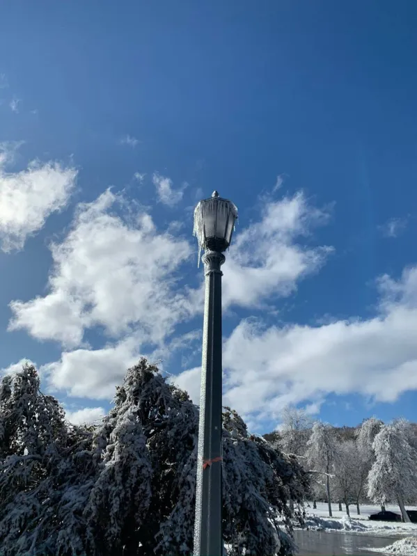 Tempestade pode trazer até 50cm de neve para a região onde londrinenses moram