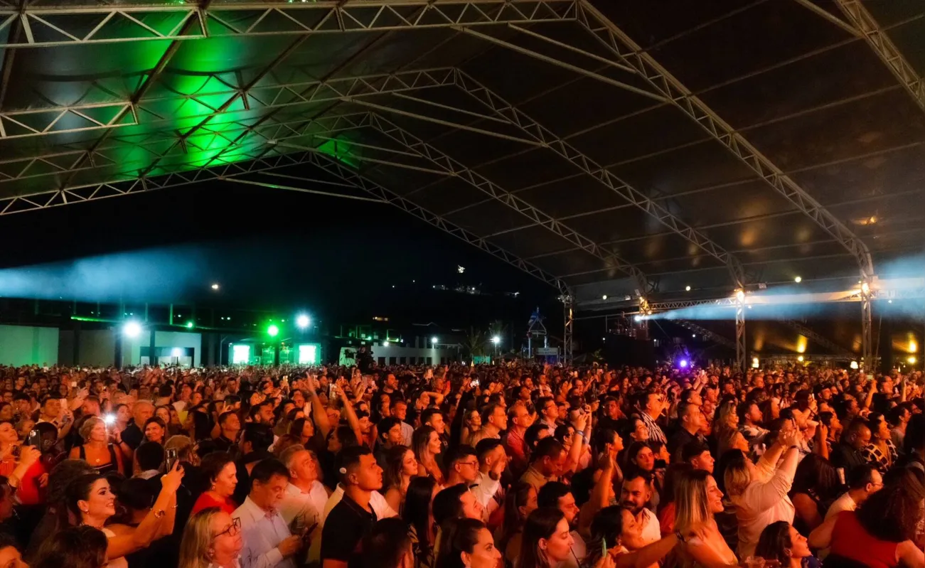 Mais de 4 mil convidados assistiram ao show de Ivete Sangalo