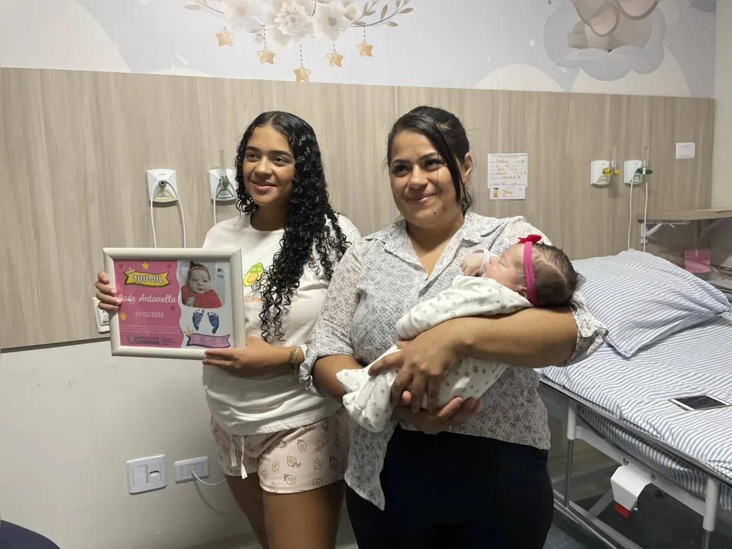 Imagem ilustrativa da imagem Maternidade de Londrina comemora nascimento do bebê de número 100 mil
