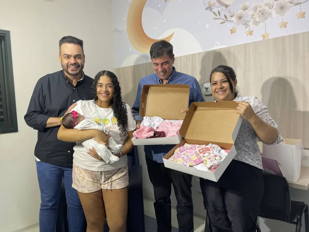 Imagem ilustrativa da imagem Maternidade de Londrina comemora nascimento do bebê de número 100 mil