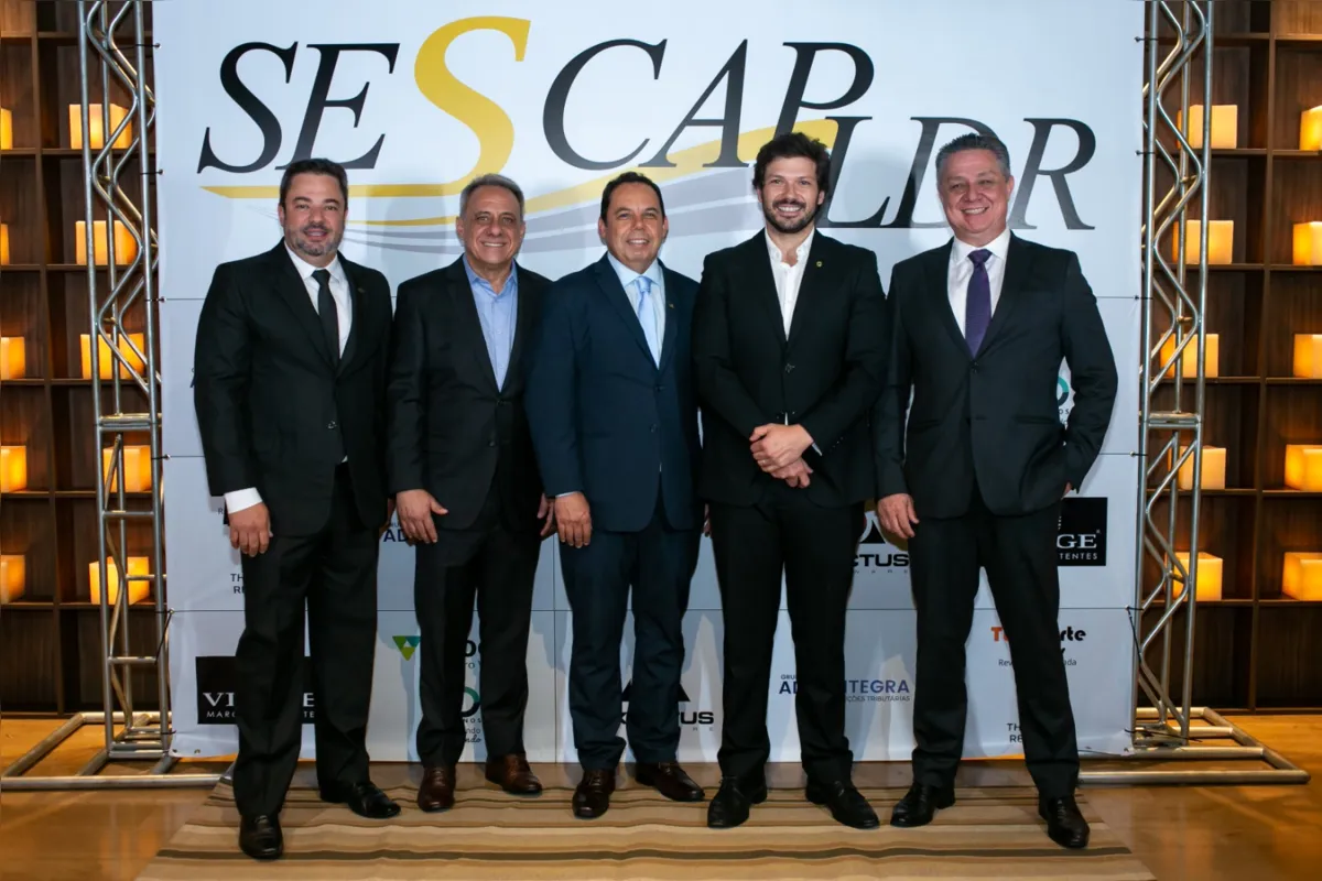 Fabricio Bianchi (Sebrae), Angelo Pamplona (ACIL), Euclides Nandes Correia (SESCAP-LDR), Tiago Amaral (Deputado Estadual) e Brazil Versoza (CEAL).