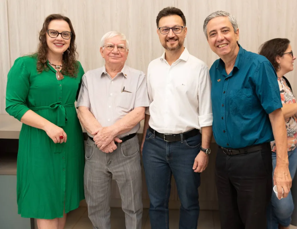 Adriana Pontin (do distrito 4710 Rotary), Paulo Sendin (da Adetec), Fabio Pozza (coordenador de pesquisa do Fórum Desenvolve) e Luis Galhardi (Pazeando)
