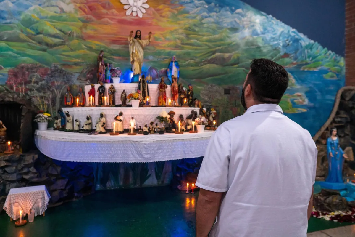 Pai Rafael:  "Para o rito praticado em nossa casa, Cristo e o orixá Oxalá são imagens que se encontram, e não que divergem"