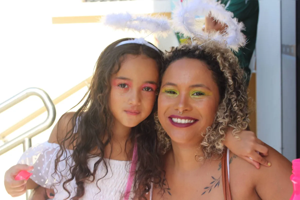 Jenifer Bilar levou a filha Gabriela para brincar no Sesc Cadeião: "Para ela é tudo novidade"
